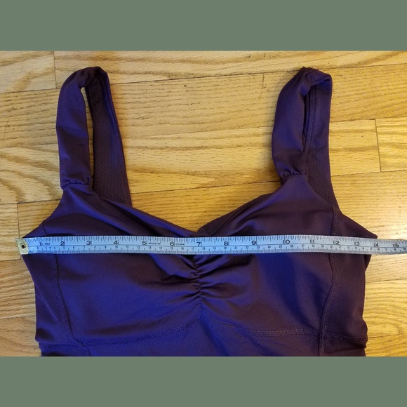 Lululemon Tank with Built-in Bra - Picture 5 of 6